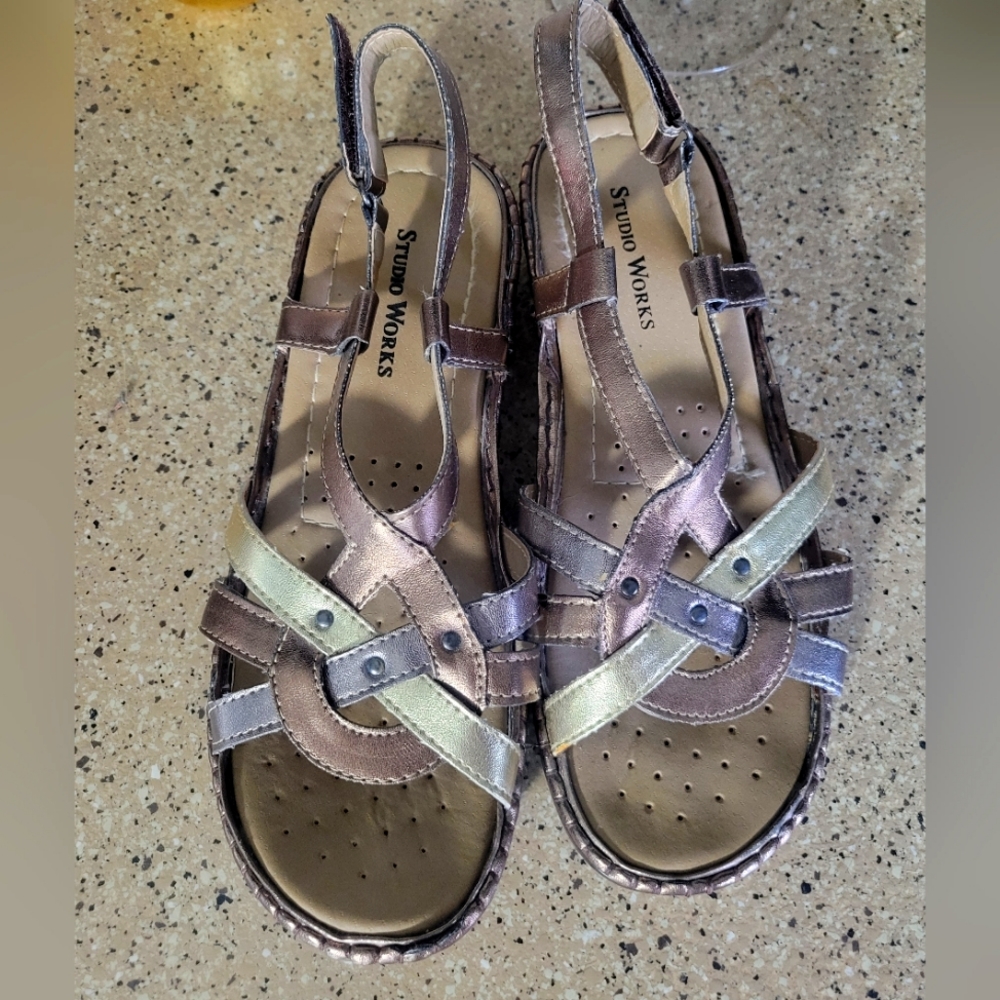 Studio Works Sandals - Picture 2 of 4
